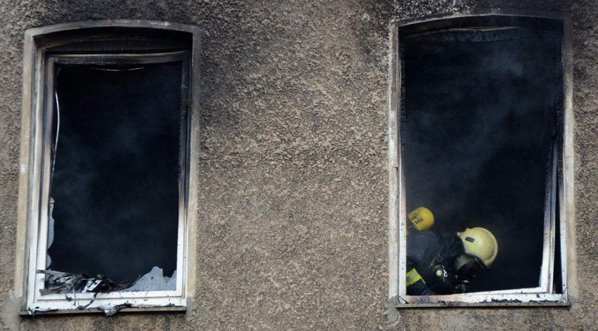 Feuer 2 Koeln Ehrenfeld Liebigstr P01.jpg